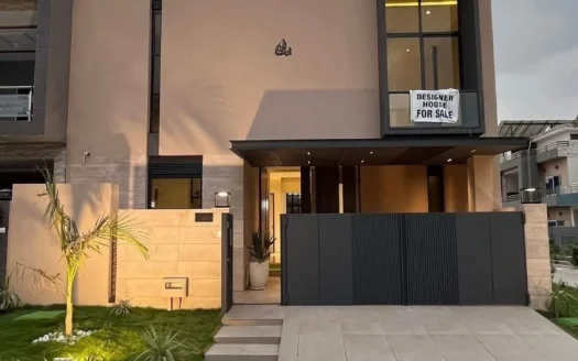 7 Marla Corner House